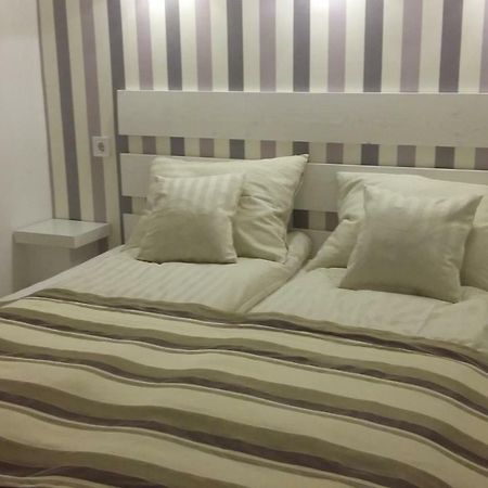 Kossuth Apartmanok Debrecen Eksteriør bilde